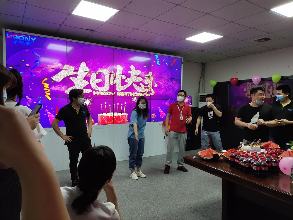 陽春三月，華邦瀛第一季度員工生日會慶?；顒訄A滿結(jié)束
